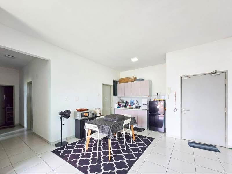 Service Residence for Sale at The Zizz @ Damansara North - Zul Syafiq - Kitchen - PropertyGuru.com.my