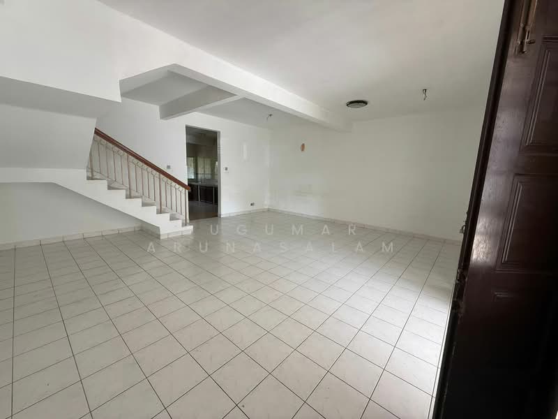 2-storey Terraced House for Sale in Bandar Bukit Puchong 2 (Puchong) - Sugumar Arunasalam - Living Room - PropertyGuru.com.my
