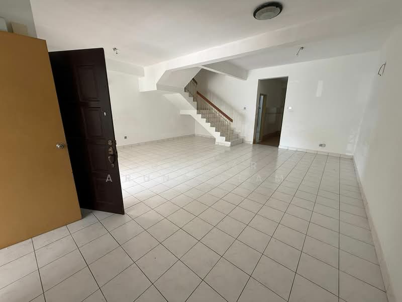 2-storey Terraced House for Sale in Bandar Bukit Puchong 2 (Puchong) - Sugumar Arunasalam - Entrance - PropertyGuru.com.my