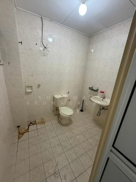 2-storey Terraced House for Sale in Bandar Bukit Puchong 2 (Puchong) - Sugumar Arunasalam - Bathroom - PropertyGuru.com.my