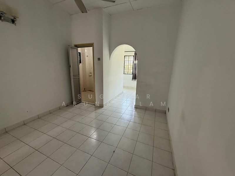 2-storey Terraced House for Sale in Bandar Bukit Puchong 2 (Puchong) - Sugumar Arunasalam - Interior - PropertyGuru.com.my