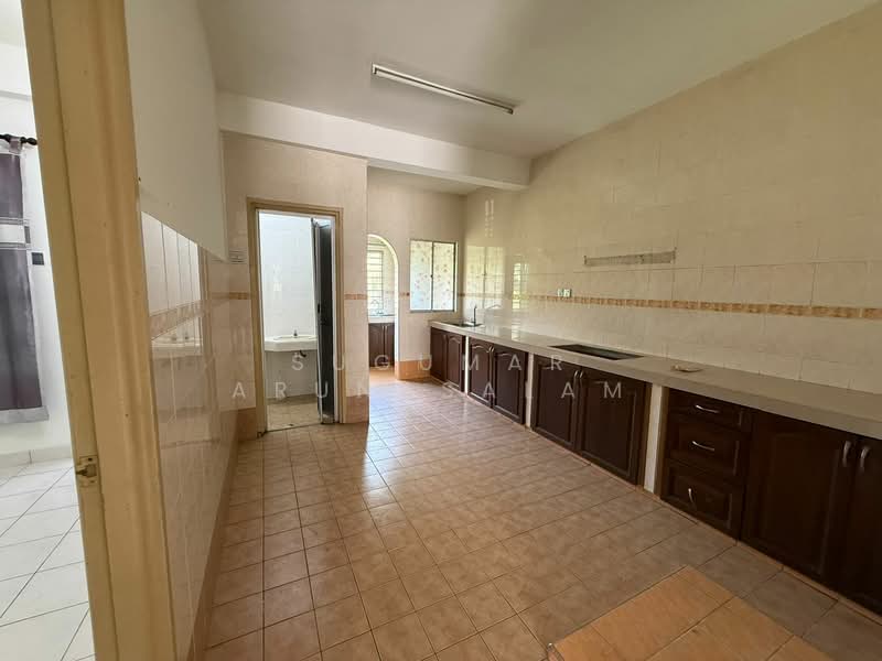 2-storey Terraced House for Sale in Bandar Bukit Puchong 2 (Puchong) - Sugumar Arunasalam - Kitchen - PropertyGuru.com.my