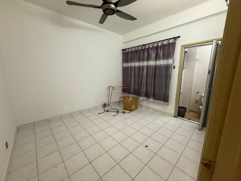 2-storey Terraced House for Sale in Bandar Bukit Puchong 2 (Puchong) - Sugumar Arunasalam - Interior - PropertyGuru.com.my