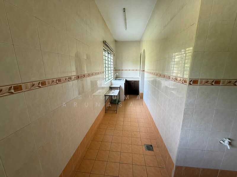 2-storey Terraced House for Sale in Bandar Bukit Puchong 2 (Puchong) - Sugumar Arunasalam - Kitchen - PropertyGuru.com.my