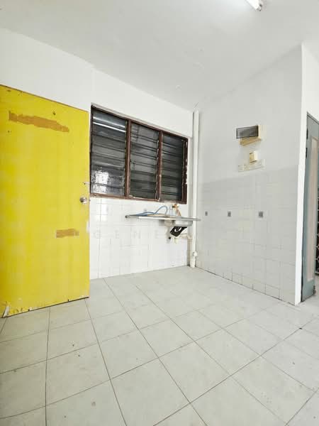 Pangsapuri untuk Dijual di Taman Seri Sari (Sunshine Garden) - Eugene Tung - Kitchen - PropertyGuru.com.my