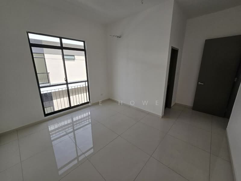 Cluster House for Sale in Austin Crest (Johor Bahru) - Wee Howe - Interior - PropertyGuru.com.my
