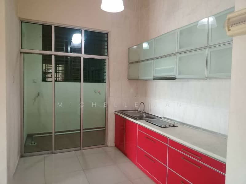 Servis Apartment untuk Dijual di Connaught Avenue - Michelle Tan - Kitchen - PropertyGuru.com.my