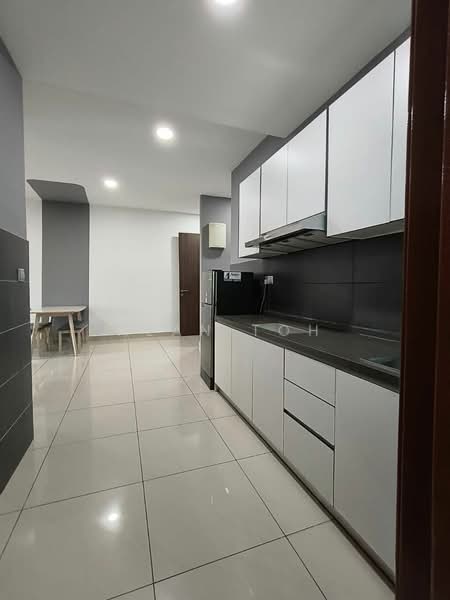 Service Residence for Sale at SKS Habitat - Alan Toh - Kitchen - PropertyGuru.com.my
