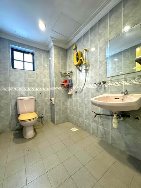 Kondominium untuk Dijual di Abadi Villa - Jayden Lee - Bathroom - PropertyGuru.com.my