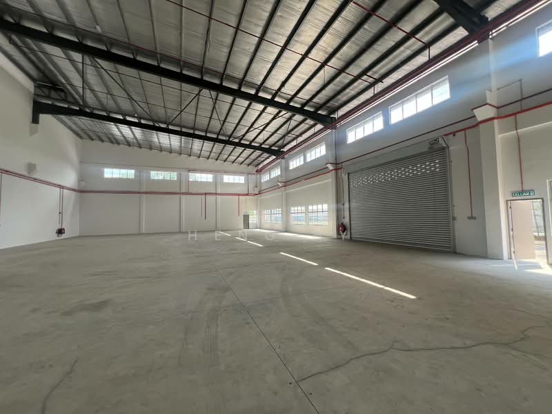 Semi-D Factory for Rent in Taman Perindustrian Cemerlang (Ulu Tiram) - Heng Hy - Interior - PropertyGuru.com.my