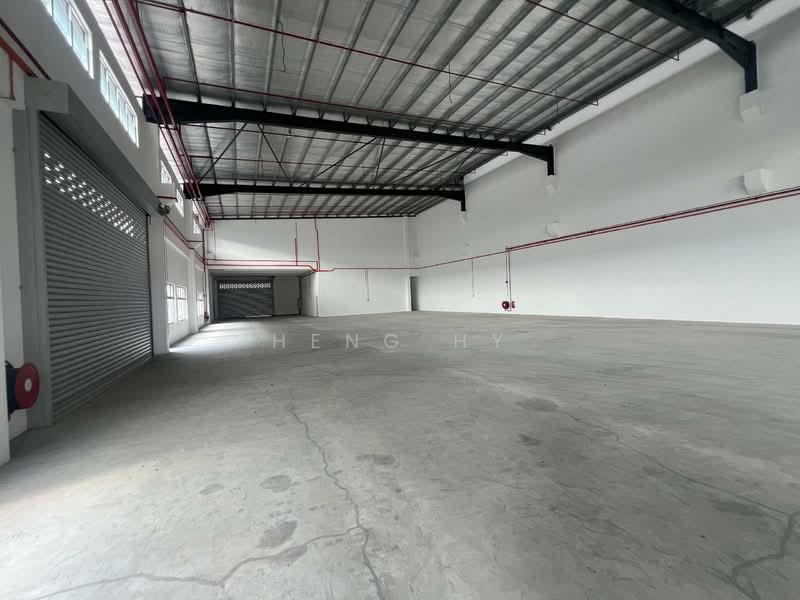 Semi-D Factory for Rent in Taman Perindustrian Cemerlang (Ulu Tiram) - Heng Hy - Interior - PropertyGuru.com.my
