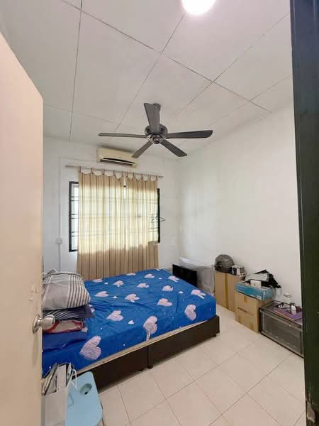 Rumah Bandar untuk Dijual di Taman Tampoi Indah (Tampoi) - Chuan Hong Kee - Bedroom - PropertyGuru.com.my