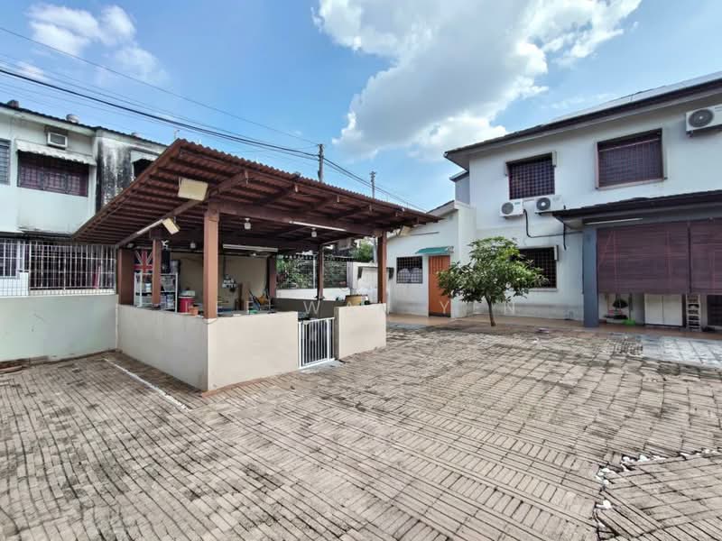 Rumah Teres 2 Tingkat untuk Dijual di Taman Wah Keong (Ipoh) - Lee Wah Yen - Exterior - PropertyGuru.com.my