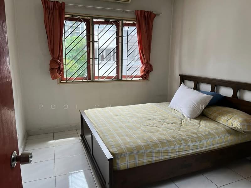 Flat for Sale at Taman Sungai Besi - Pooi Ching Choh - Bedroom - PropertyGuru.com.my