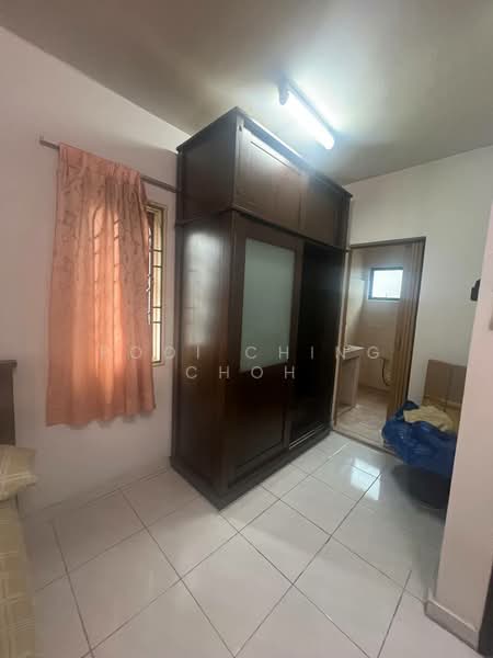 Rumah Flat untuk Dijual di Taman Sungai Besi - Pooi Ching Choh - Bedroom - PropertyGuru.com.my