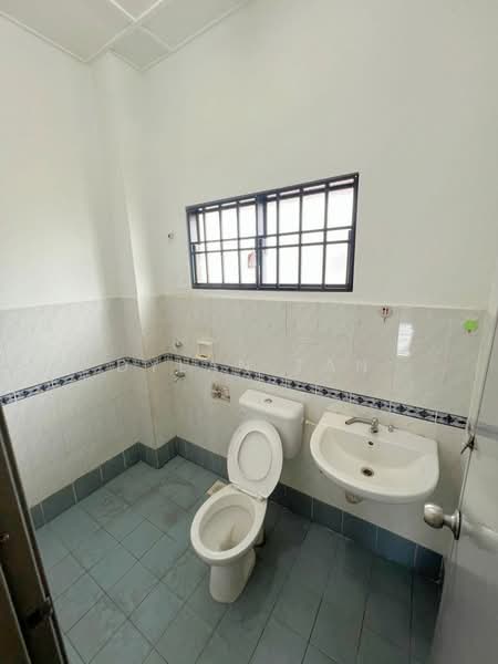2-storey Terraced House for Rent in Iskandar Puteri (Nusajaya) (Johor) - Dylan Tan - Bathroom - PropertyGuru.com.my