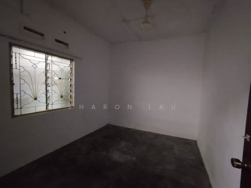 Rumah Teres 1 Tingkat untuk Disewa di Taman Abad (Johor Bahru) - Sharon Lau - PropertyGuru.com.my