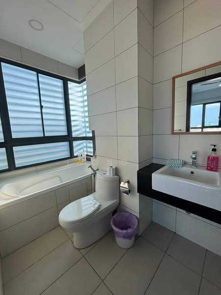 Kondominium untuk Disewa di Marinox Sky Villas - Leong . - Bathroom - PropertyGuru.com.my