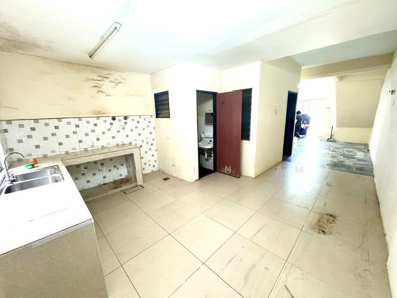 2-storey Terraced House for Sale at Taman Cheras Awana - Shahrul Nizam - Kitchen - PropertyGuru.com.my