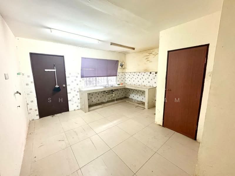 2-storey Terraced House for Sale at Taman Cheras Awana - Shahrul Nizam - Kitchen - PropertyGuru.com.my
