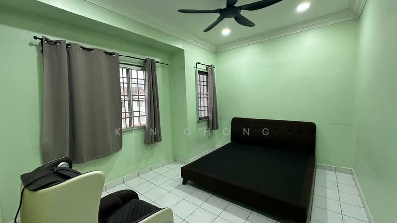 Rumah Teres 3 Tingkat untuk Dijual di Rawang Perdana (Rawang) - Ken Chong - Bedroom - PropertyGuru.com.my