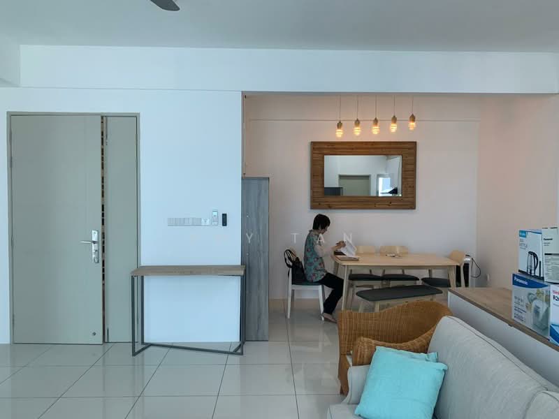 Kondominium untuk Dijual di City Residence - Amy Tan - Living Room - PropertyGuru.com.my