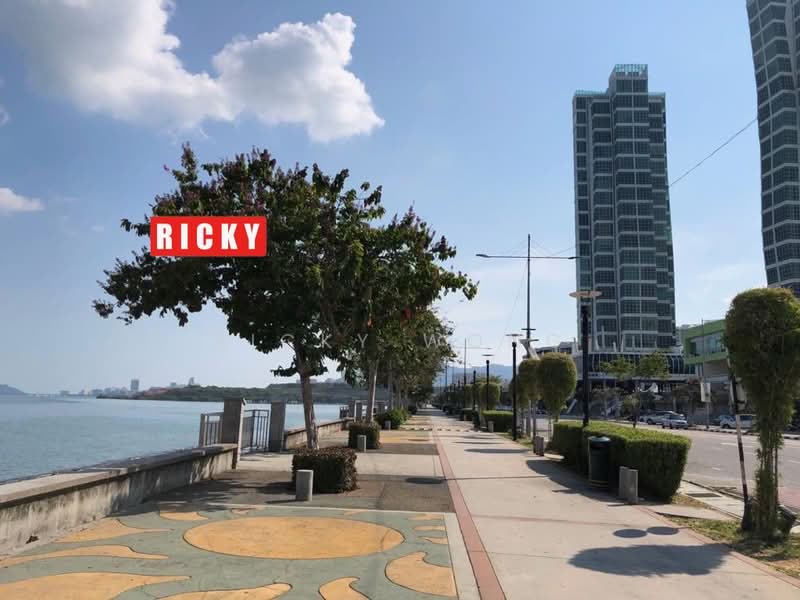 For Sale - 5% ROI 2 STOREY SHOP LOT AT KAPAL SINGH FOR SALE FACING SEA