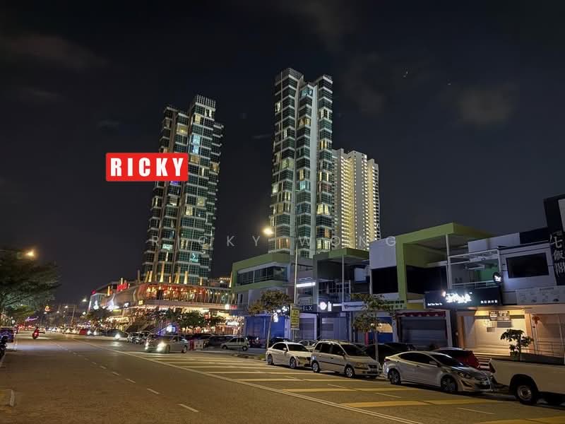 For Sale - 5% ROI 2 STOREY SHOP LOT AT KAPAL SINGH FOR SALE FACING SEA