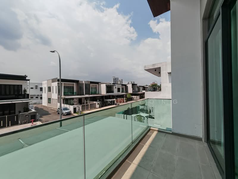 Rumah Berkembar untuk Disewa di Taman Sutera Utama (Skudai) - Richard Yong - Balcony - PropertyGuru.com.my