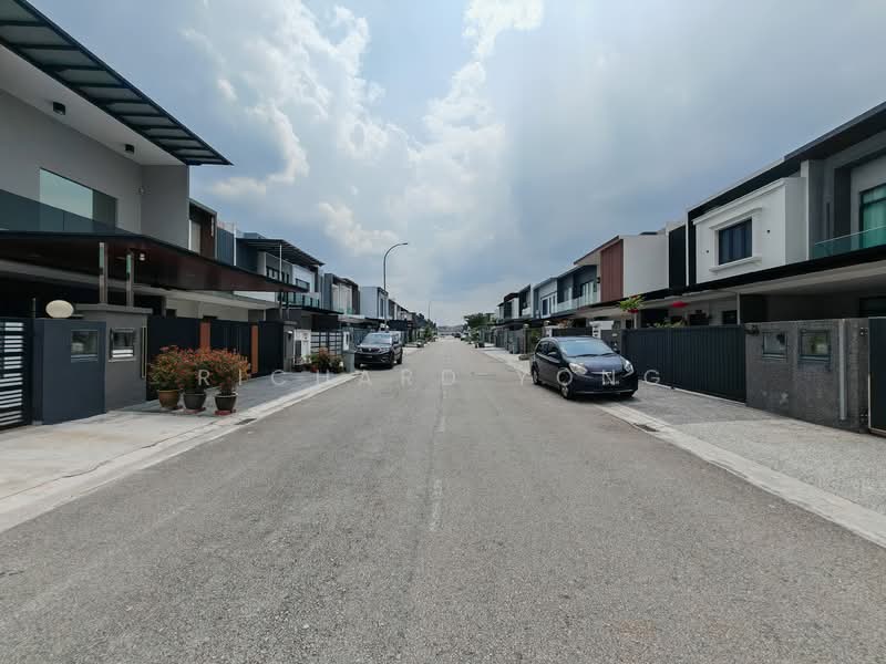 Rumah Berkembar untuk Disewa di Taman Sutera Utama (Skudai) - Richard Yong - Neighbourhood Surrounding - PropertyGuru.com.my
