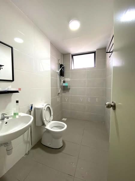 Kondominium untuk Disewa di Topaz Residence - Terry Yee - Bathroom - PropertyGuru.com.my