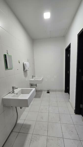 Shop for Rent in Eco Majestic (Semenyih) - Sharon Khong - Bathroom - PropertyGuru.com.my