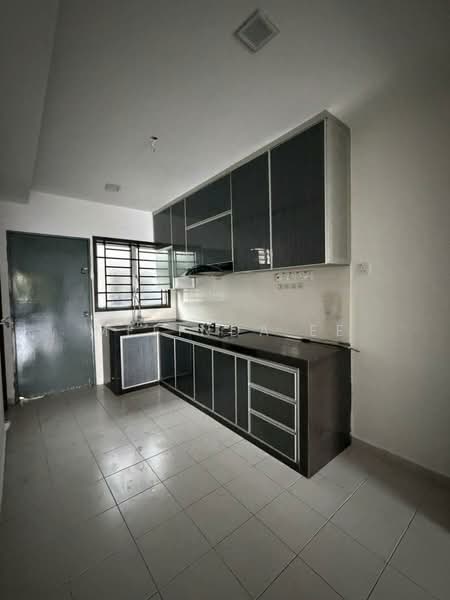 Rumah Teres 2 Tingkat untuk Dijual di Taman Scientex Pasir Gudang (Pasir Gudang) - Melinda Ee - Kitchen - PropertyGuru.com.my