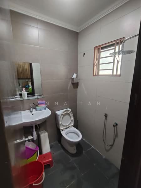 Rumah Teres 2 Tingkat untuk Dijual di Kota Kemuning (Shah Alam) - Anna Tan - Bathroom - PropertyGuru.com.my