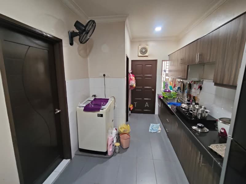 Rumah Teres 2 Tingkat untuk Dijual di Kota Kemuning (Shah Alam) - Anna Tan - Kitchen - PropertyGuru.com.my