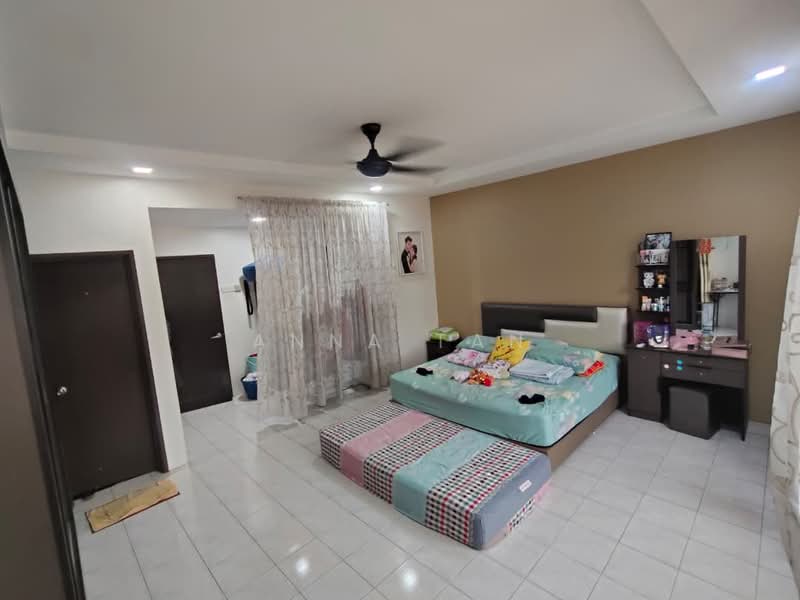 Rumah Teres 2 Tingkat untuk Dijual di Kota Kemuning (Shah Alam) - Anna Tan - Bedroom - PropertyGuru.com.my