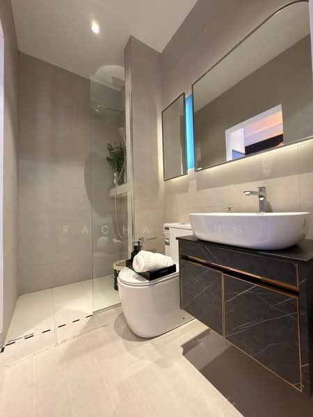 Service Residence for Sale at Majestic Gen Sphere - Rachael Ng - Bathroom - PropertyGuru.com.my