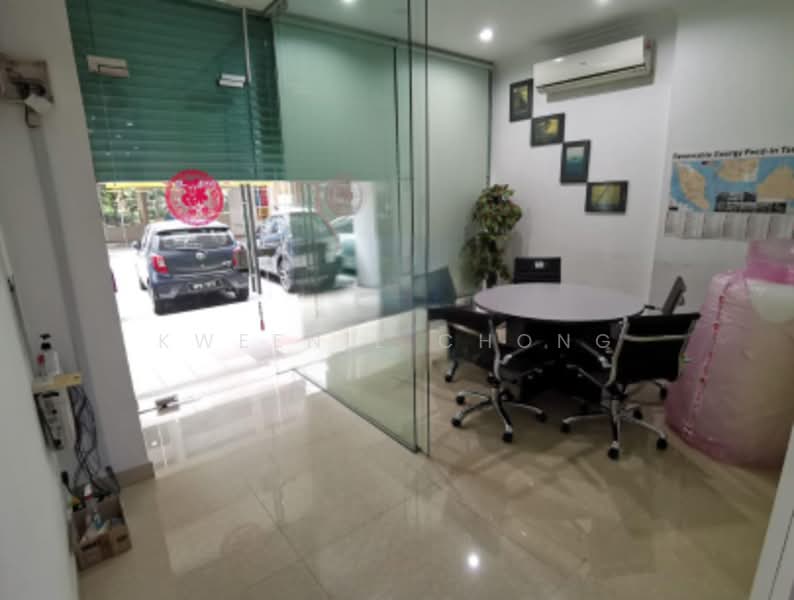 Shop for Sale in Kuchai Lama (Kuala Lumpur) - Kweenie Chong - Interior - PropertyGuru.com.my