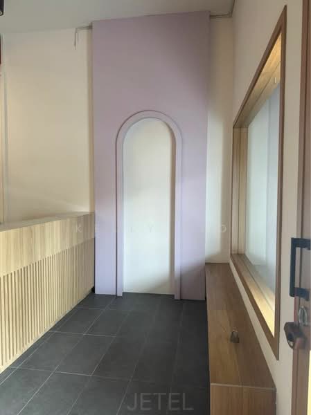 Shop for Rent in Bandar Botanic (Klang) - Kelly Teo - Entrance - PropertyGuru.com.my