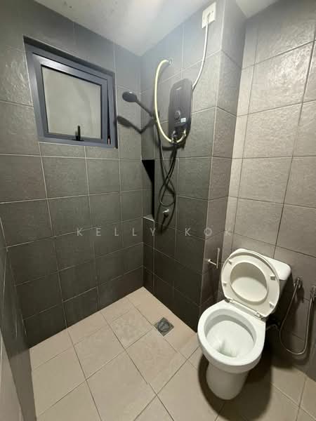 Kondominium untuk Disewa di Sky Awani Residensi 4 - Kelly Kok - Bathroom - PropertyGuru.com.my