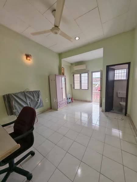 Rumah Teres 2 Tingkat untuk Dijual di Kepong (Kuala Lumpur) - Joshua Tee - Bedroom - PropertyGuru.com.my