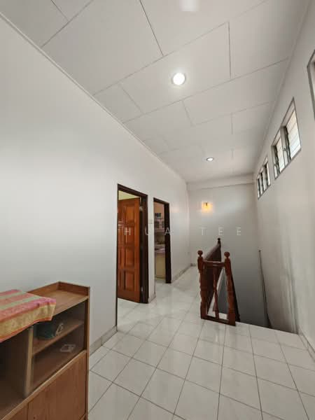 Rumah Teres 2 Tingkat untuk Dijual di Kepong (Kuala Lumpur) - Joshua Tee - Corridor - PropertyGuru.com.my