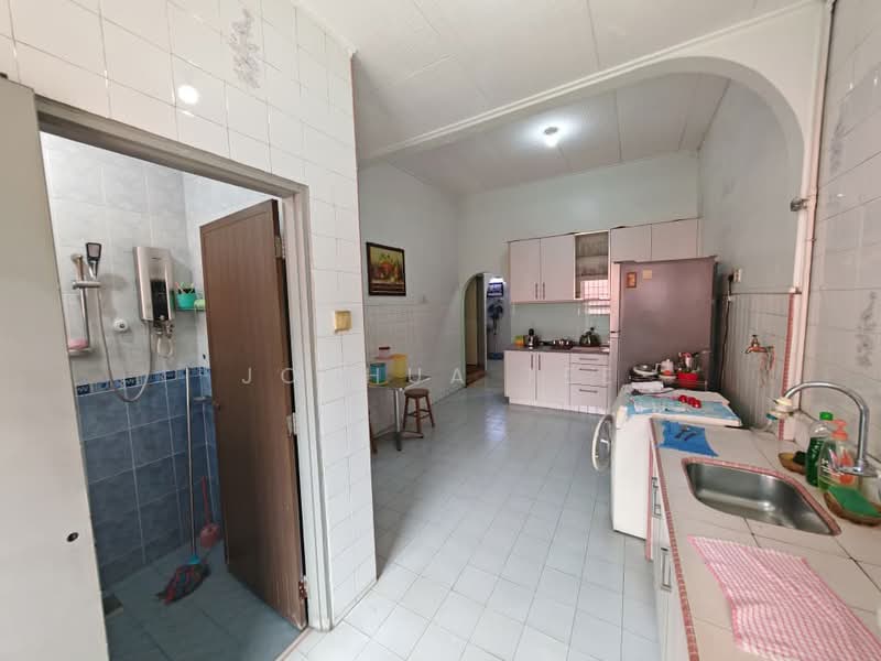 Rumah Teres 2 Tingkat untuk Dijual di Kepong (Kuala Lumpur) - Joshua Tee - Kitchen - PropertyGuru.com.my
