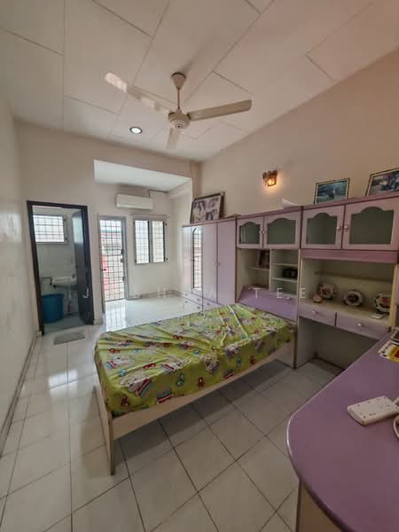 Rumah Teres 2 Tingkat untuk Dijual di Kepong (Kuala Lumpur) - Joshua Tee - Bedroom - PropertyGuru.com.my