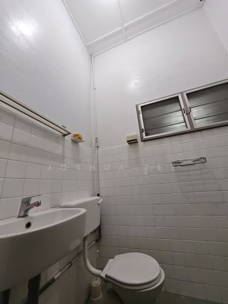 Rumah Teres 2 Tingkat untuk Dijual di Kepong (Kuala Lumpur) - Joshua Tee - Bathroom - PropertyGuru.com.my