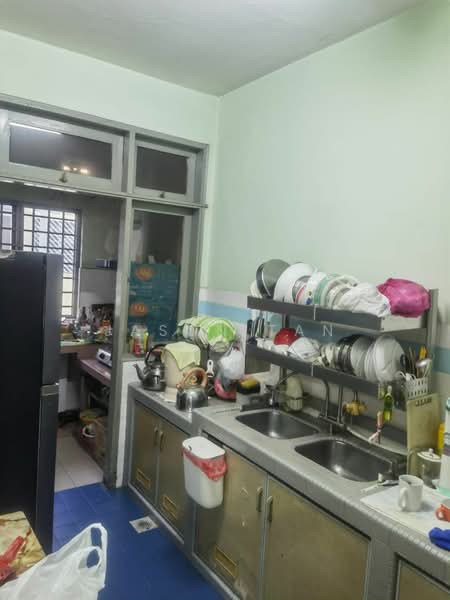 Rumah Teres 2 Tingkat untuk Dijual di Taman Ungku Tun Aminah (Skudai) - Jason Tan - Kitchen - PropertyGuru.com.my