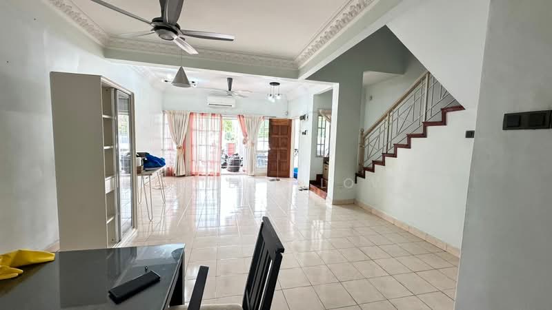 Rumah Teres 2 Tingkat untuk Dijual di Bandar Kinrara Seksyen 5 (Bandar Kinrara) - Junbin Low - Living Room - PropertyGuru.com.my