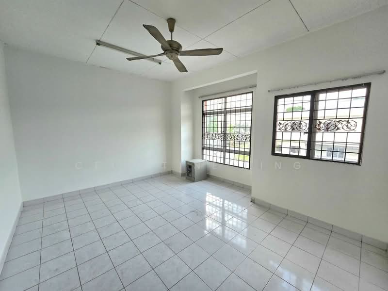 Rumah Teres 2 Tingkat untuk Dijual di Taman Kajang Prima (Kajang) - Celestine Ting - Living Room - PropertyGuru.com.my