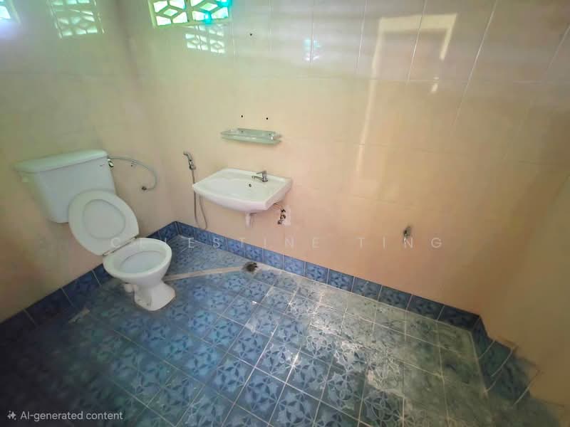 Rumah Teres 2 Tingkat untuk Dijual di Taman Kajang Prima (Kajang) - Celestine Ting - Bathroom - PropertyGuru.com.my