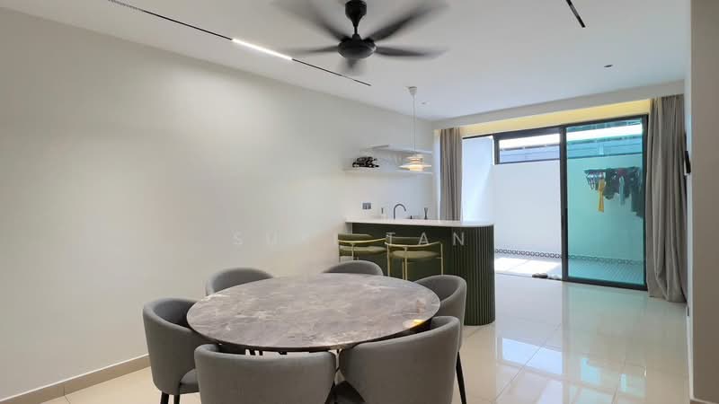 3-storey Terraced House for Sale in Damansara Damai (Selangor) - Suki Tan - Dining Room - PropertyGuru.com.my